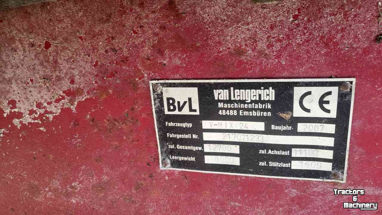 Vertical feed mixer BVL Vmix plus 24-2s