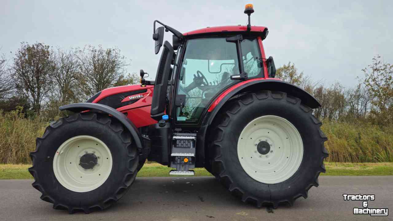 Tractor Valtra N155 Active
