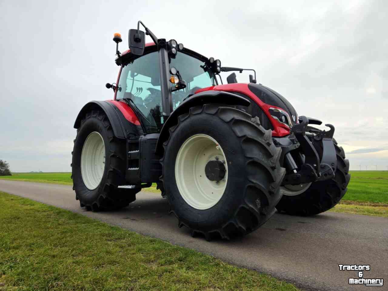 Tractor Valtra N155 Active