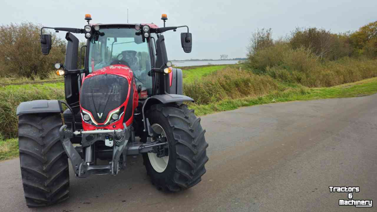 Tractor Valtra N155 Active