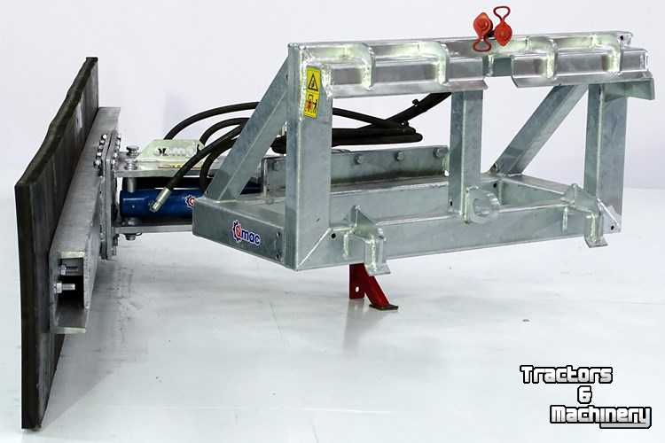 Rubber yard scraper Qmac Modulo rabot caoutchouc pour neige 180cm avec montage Schaffer