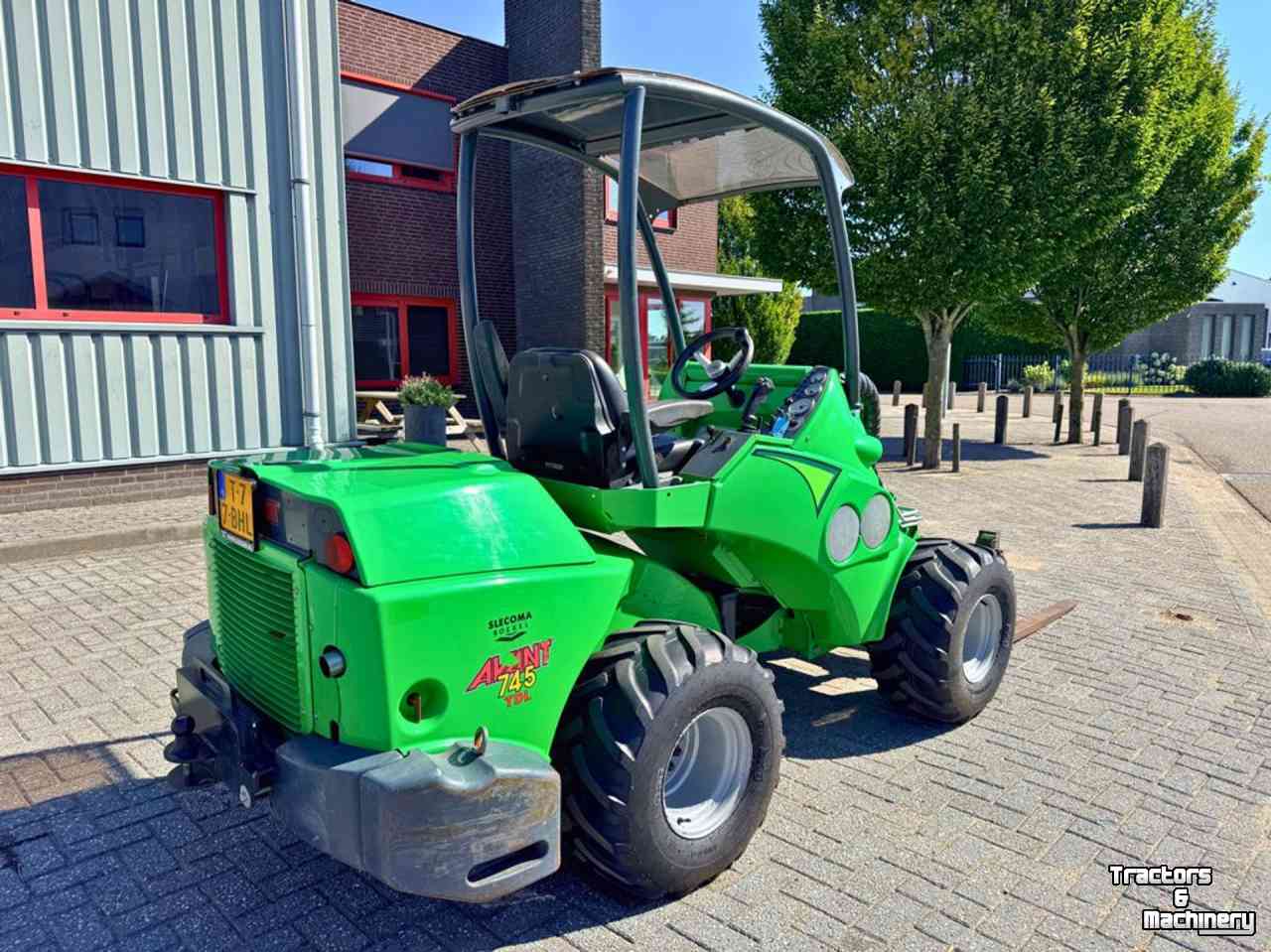 Wheelloader Avant 745 TDL Shovel