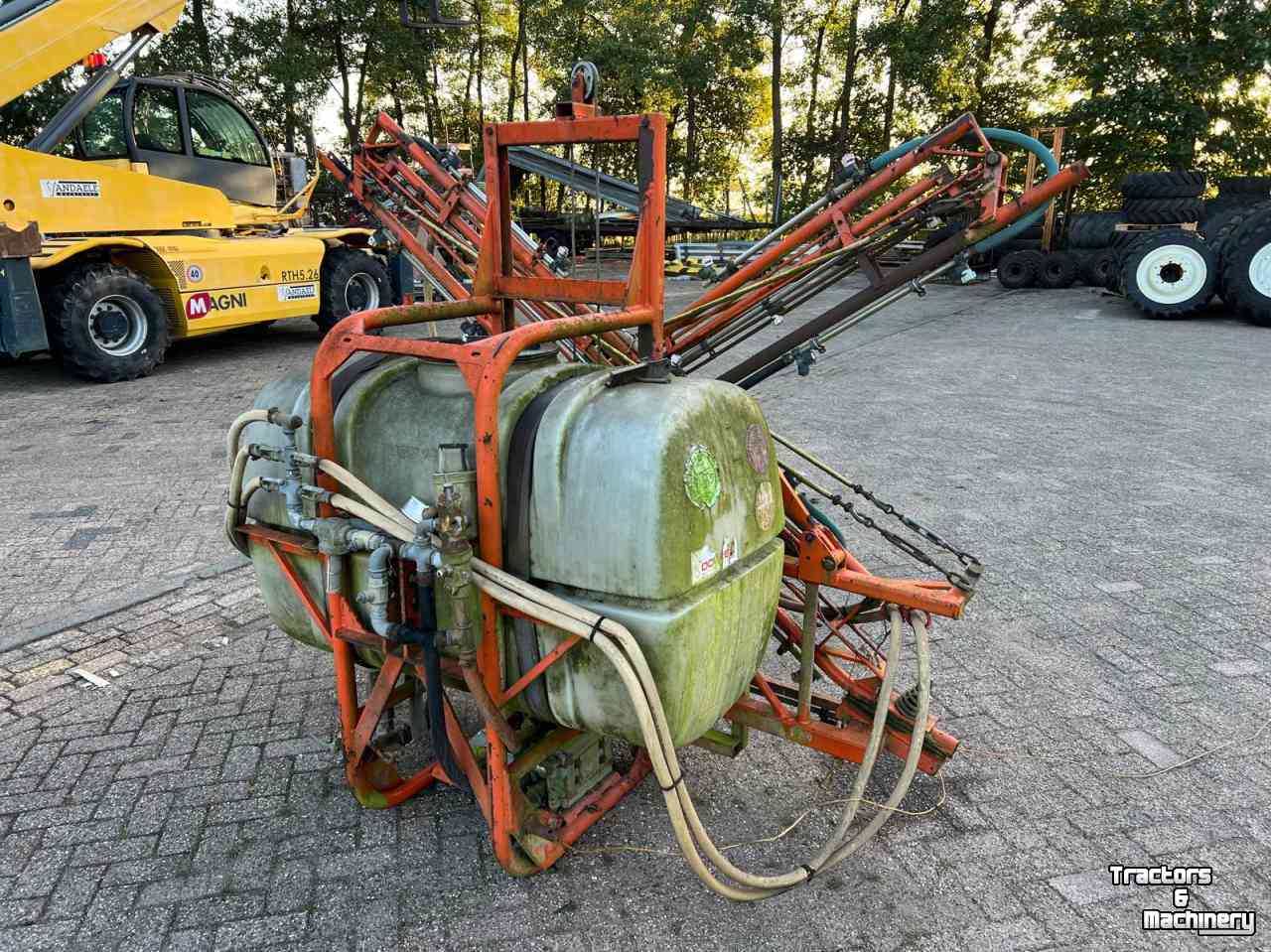 Fieldsprayer 3 points Douven 500 veldspuit