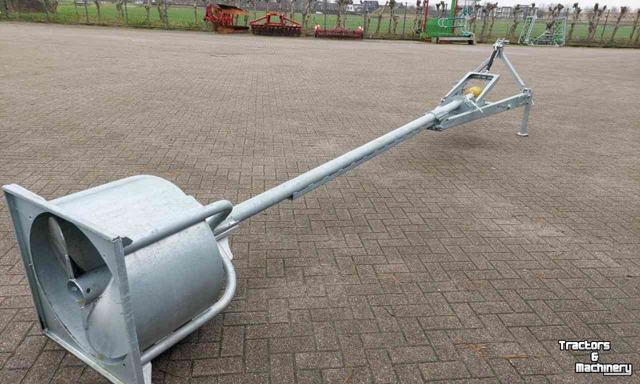 Manure mixer VDW Mestmixer 4.50 Mtr 70x70 cm