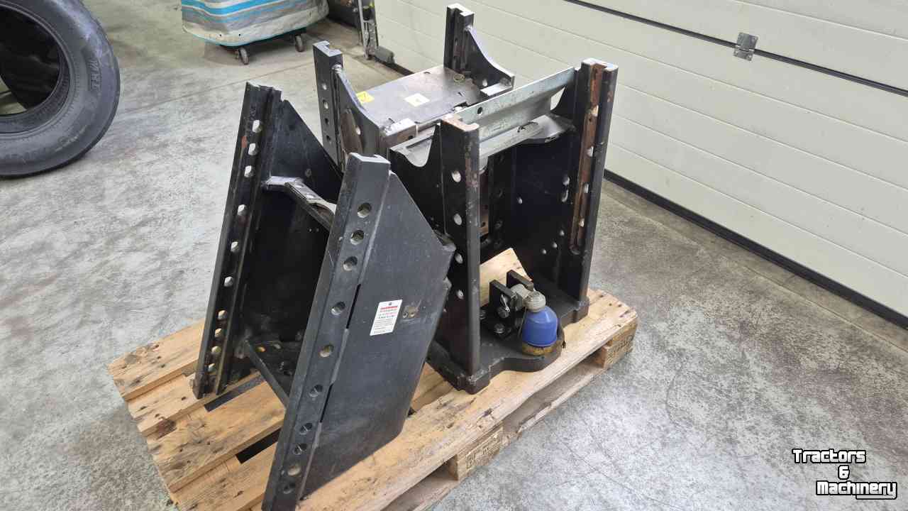 Other tractors and accessories New Holland Case-IH trekhaakrail slede