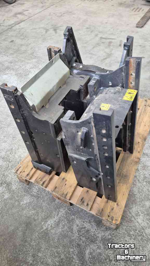 Other tractors and accessories New Holland Case-IH trekhaakrail slede
