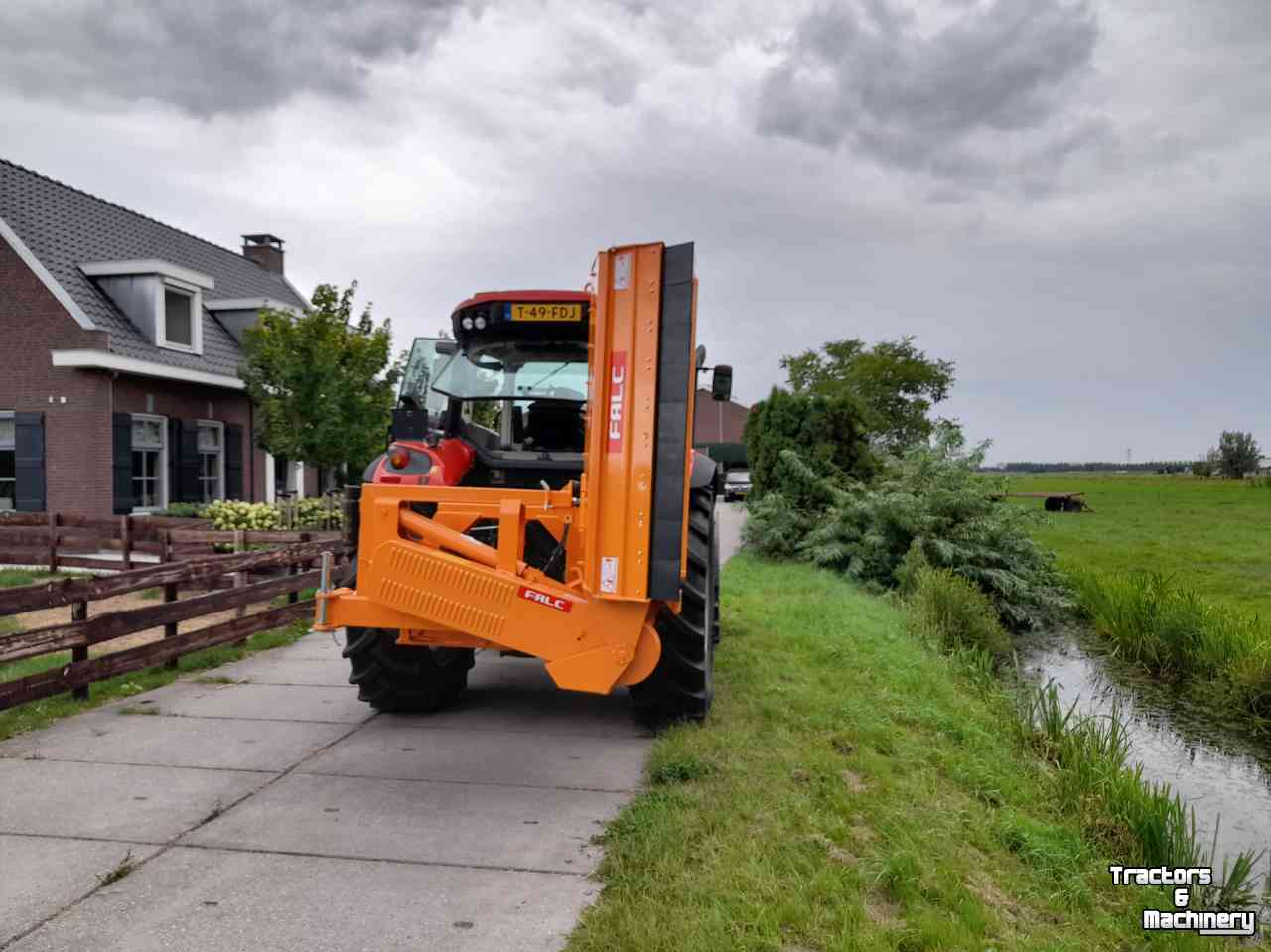 Flail mower Falc TLF 1600 zij-klepelmaaier