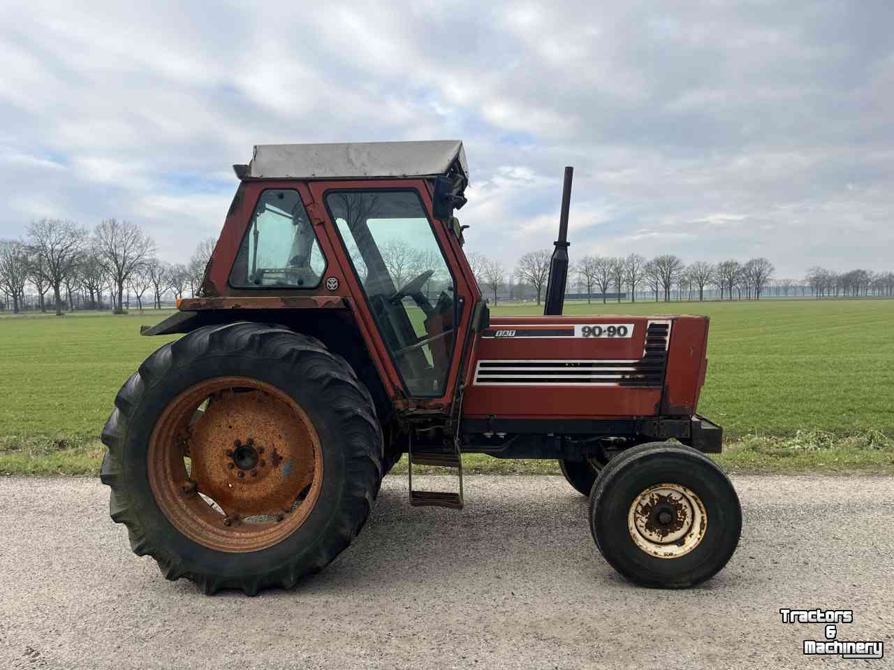Tractor Fiat 90-90