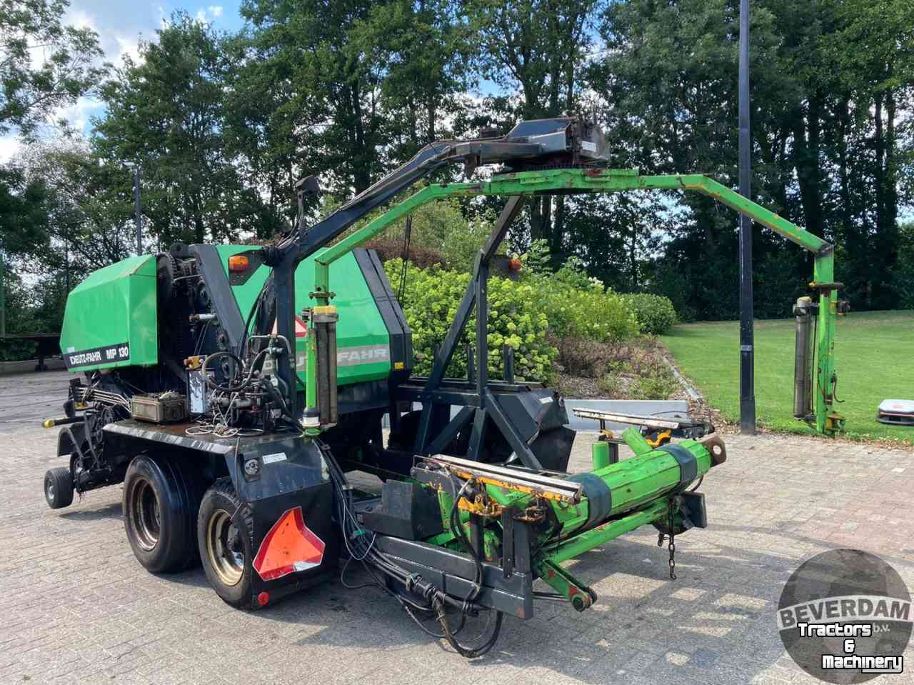 Balers Deutz-Fahr MP 130 perswikkelcombinatie