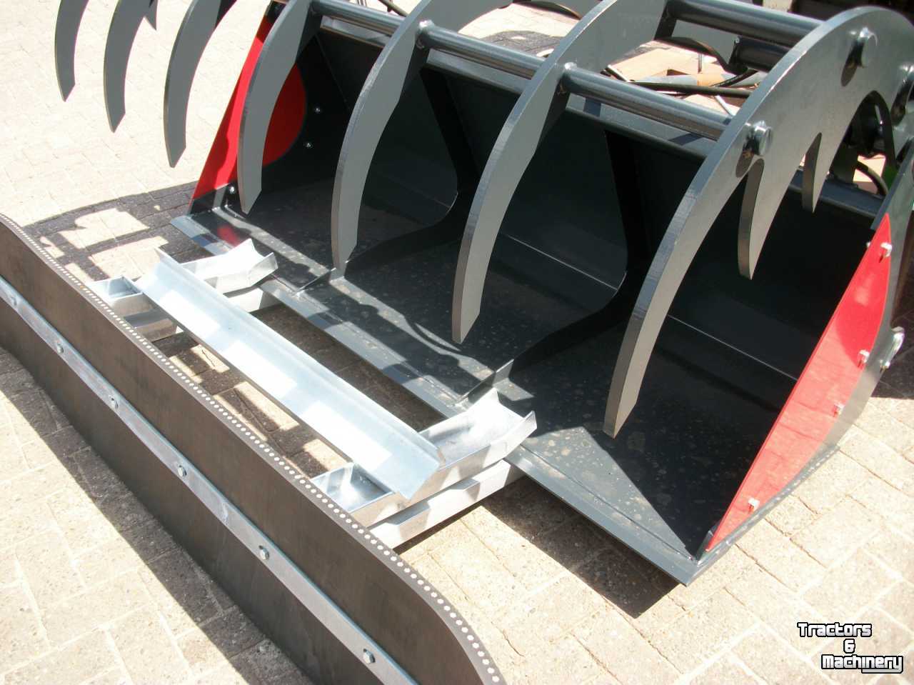 Rubber yard scraper Hofstede Rubberschuif rubber sneeuw modder voer schuif schuiver pelikaanbak
