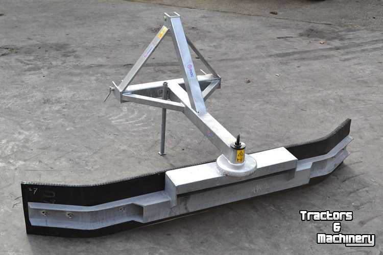3-point scraper blade Qmac Rubberschuif met tandkrans verstelling