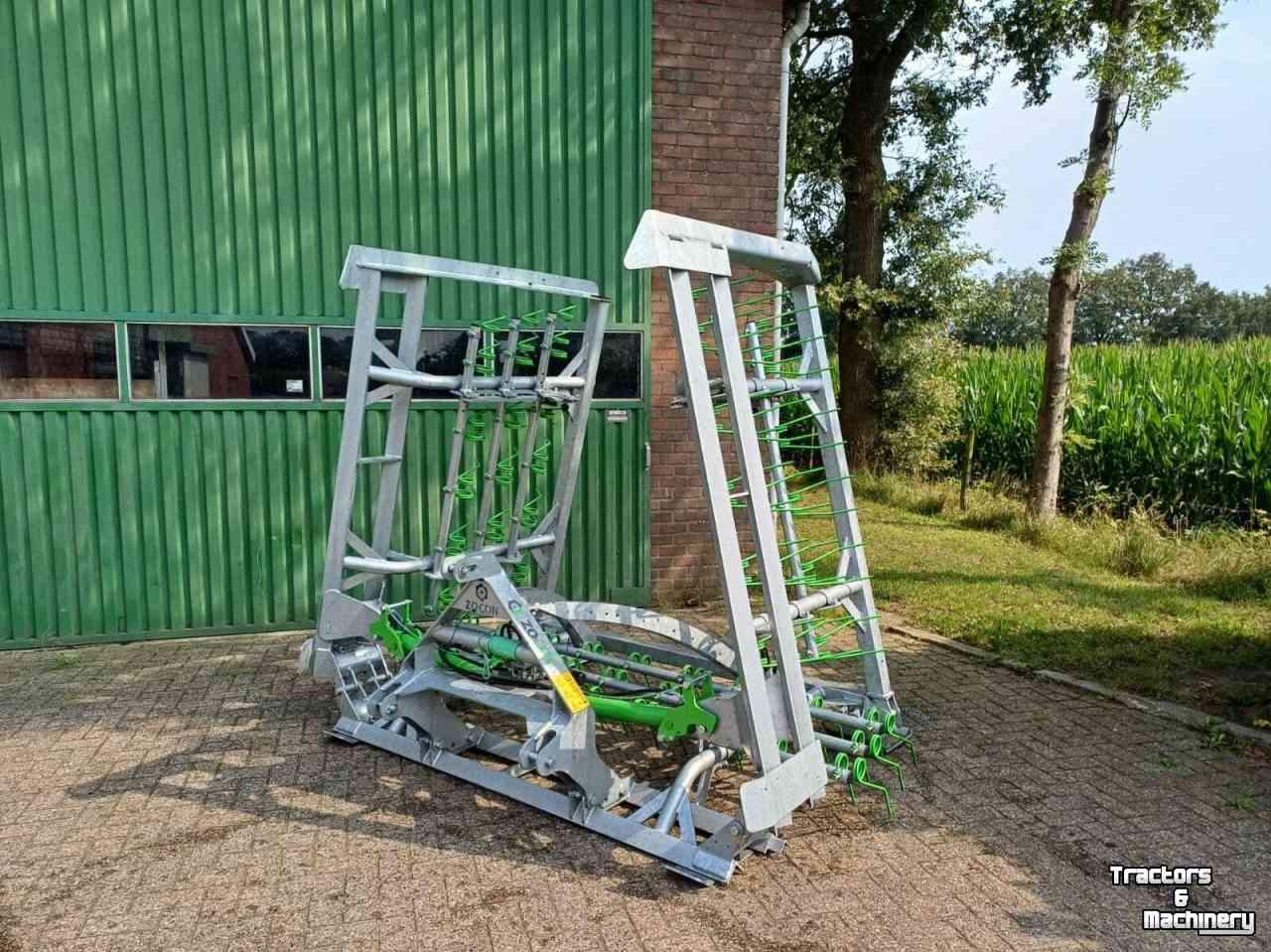 Meadow aerator Zocon Greenkeeper 6 MTR PLUS