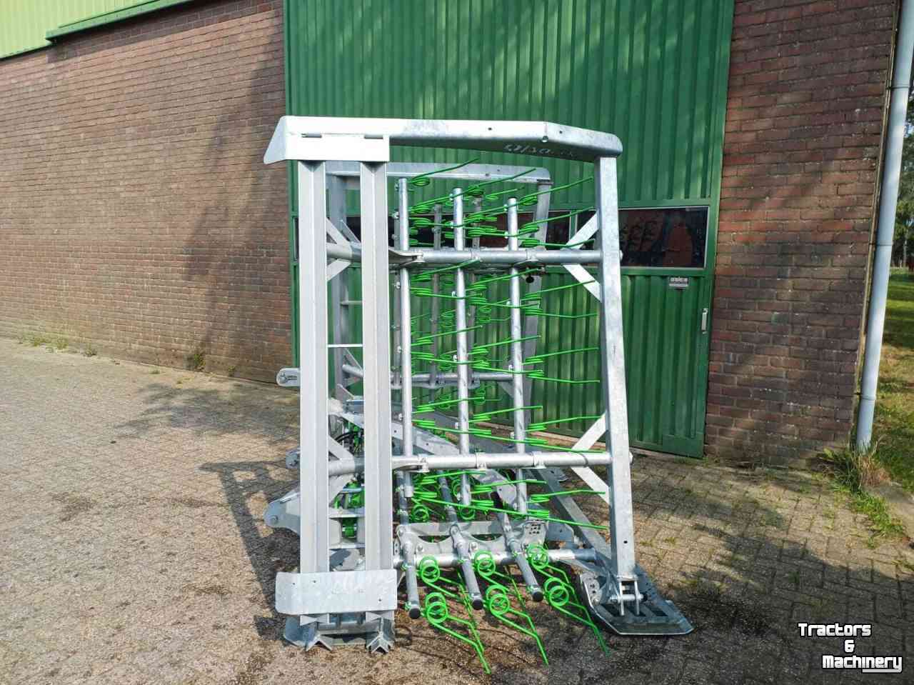 Meadow aerator Zocon Greenkeeper 6 MTR PLUS