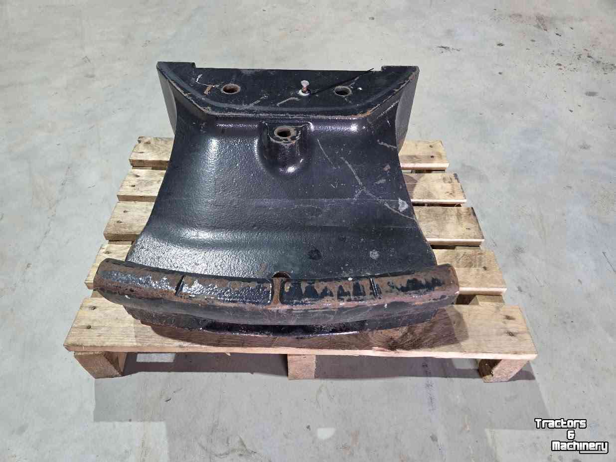 Frontweights  New Holland T7 moedergewicht