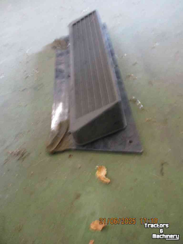 Used parts for tractors Deutz-Fahr dx en of 07