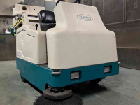 Sweepers and vacuum sweepers Tennant 6200
