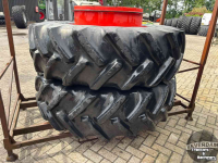 Wheels, Tyres, Rims & Dual spacers Good Year 20.8R38 dubbellucht