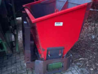 Sawdust spreader for boxes AG zaagselstrooier zelf ladend