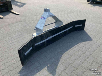 Snow Removal Equipment Qmac rubberschuif 270cm breed