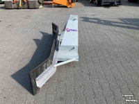 Snow Removal Equipment Qmac rubberschuif 270cm breed