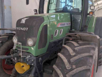 Tractor Fendt 718 com 3