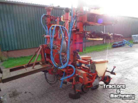 Seed drill Becker 8 rijige maiszaaier
