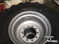 Wheels, Tyres, Rims & Dual spacers Alliance 650/55 R26.5 Alliance 885 op velg