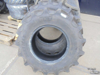 Wheels, Tyres, Rims & Dual spacers BKT 320/85R20 BKT Agrimax RT855 trekkerbanden voorbanden tractorprofiel