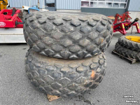 Wheels, Tyres, Rims & Dual spacers Alliance 23.1-26 set wielen met 8-gaats velgen
