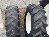 Wheels, Tyres, Rims & Dual spacers Michelin Set Michelin (18.4R38) 460/85R38 en Trelleborg (14.9R28) 380/85R38 voor NewH T6.xxx
