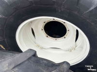 Wheels, Tyres, Rims & Dual spacers Michelin Set Michelin (18.4R38) 460/85R38 en Trelleborg (14.9R28) 380/85R38 voor NewH T6.xxx
