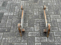 Other attachments and accessories Caterpillar Aanlasdelen Aanlashaken Aanlasoren Caterpillar Verreiker TH serie