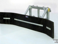 Rubber yard scraper Qmac Modulo rubber erfschuif straatschuif wegenschuif aanbouw Schaffer