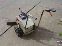 Manure scraper Limpar Roosterschuif SP94 Accu mestschuif elektrisch Accu 24 Volt