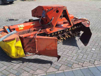 Mower Kuhn FC 280 P frontmaaier met kneuzer