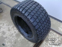 Wheels, Tyres, Rims & Dual spacers  Michty band 31 /13.00 R16.5 gazonprofiel