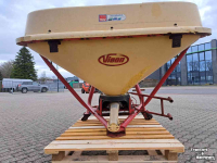 Fertilizer spreader Vicon Pendelstrooier