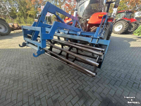 Cultivator  Vaste tand cultivator met kooirol