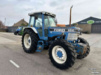 Tractors Ford 8210