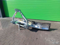 Rubber yard scraper Zocon Budget RS-270, 3-Punts/Lepelinsteek