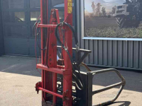 Bale clauw Trioliet Trioliet hefmast met JGS Balenklem