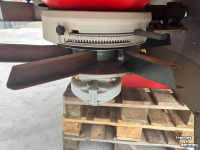 Fertilizer spreader Kverneland Exacta TL