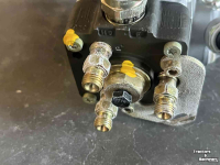 Skidsteer New Holland Brandstofpomp Skidlader parts nr:2855084R