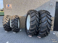 Wheels, Tyres, Rims & Dual spacers Vredestein Nieuw set compleet op verstelbare velgen  440/65R28 en 540/65R38