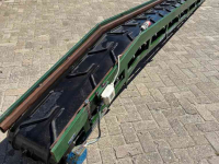 Conveyor  Transportband met knik