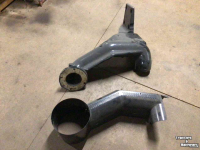 Used parts for tractors Deutz-Fahr Uitlaat deel