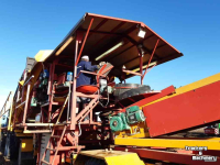 Receiving hopper Spinnekop Spinnekop Combine receiving hopper with cleaner ,inspection conveyor and elevator
