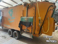 Vertical feed mixer  Airmix Unifeed 25.5 Mammoet