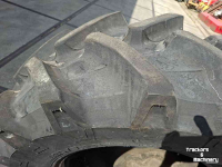 Wheels, Tyres, Rims & Dual spacers Pirelli 420/70R24