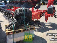 Ploughs Kuhn Vari Master L 5 ET Ploeg